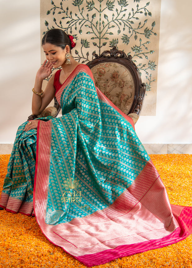 Chaitra blue and pink Kanjivaram silk saree with diamond twill weave structure