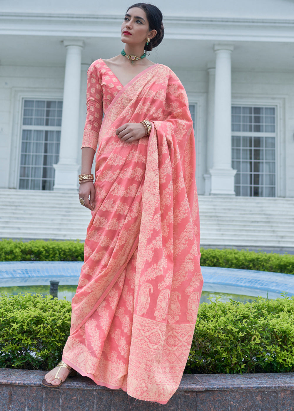 Buy Lucknowi Chikan Sarees | Chikankari Suits, Kurties, Dupattas, Kota  Sarees, Bengal Handloom Sarees, Silk Sarees, Chiffon / Georgette Sarees,  Thewa Jewellery, Cotton Chikankari Sarees, Georgette Chikankari Sarees,Exclusive  Fancy Sarees, Partywear Sarees