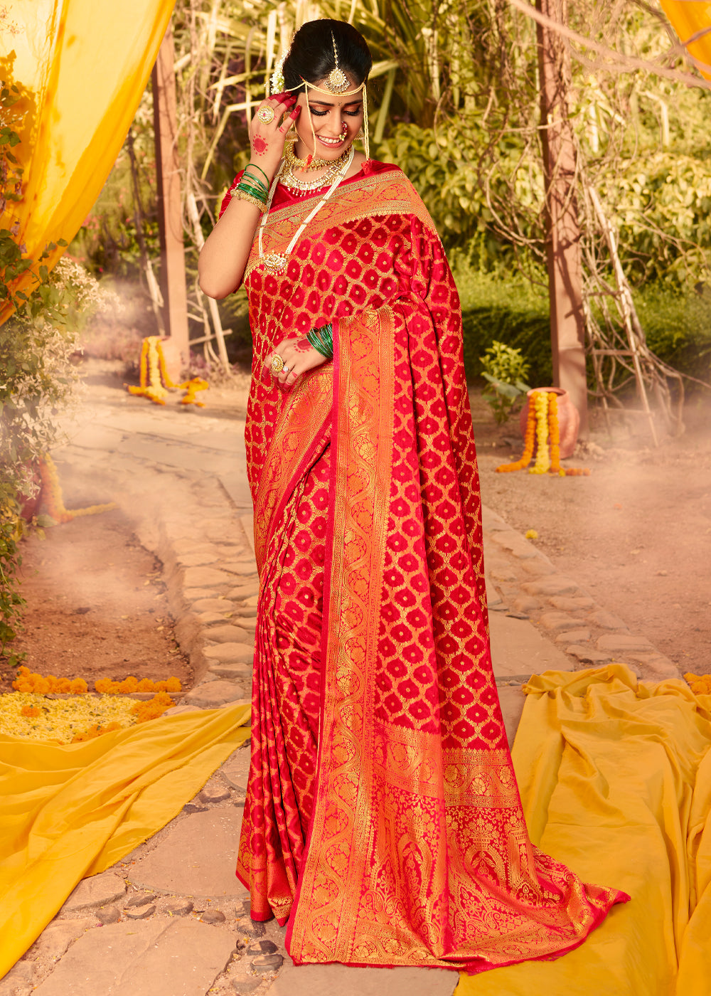Bridal Red Woven Kanjivaram Saree – Zari Banaras