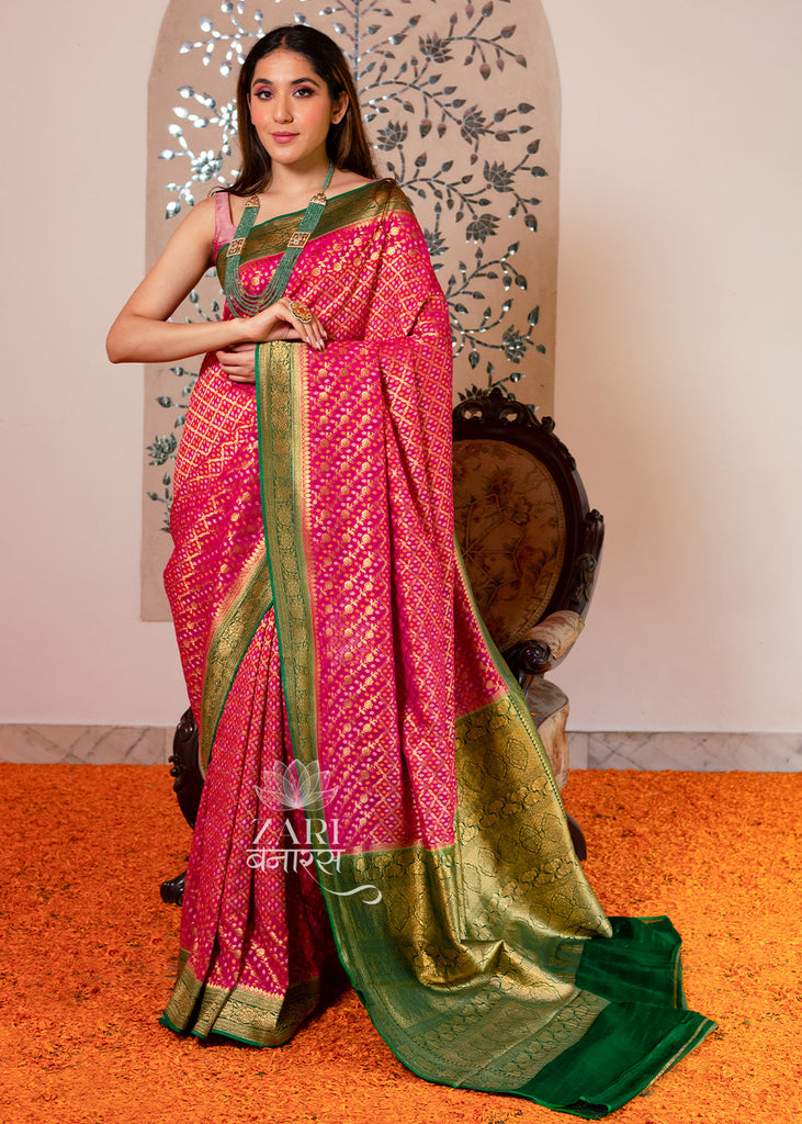Green And Pink Banarasi Silk Saree With Zari Weaving Work, बनारसी साड़ी -  Bhakti Silk Mills, Surat | ID: 2851705247673