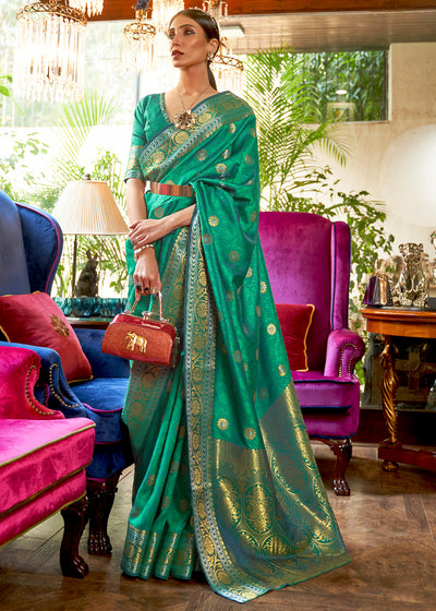 Jaanvi fashion Women's Banarasi Silk Saree With Zari Work & Unstitched  Blouse Piece (prashanti-beige-gold) : : Everything Else