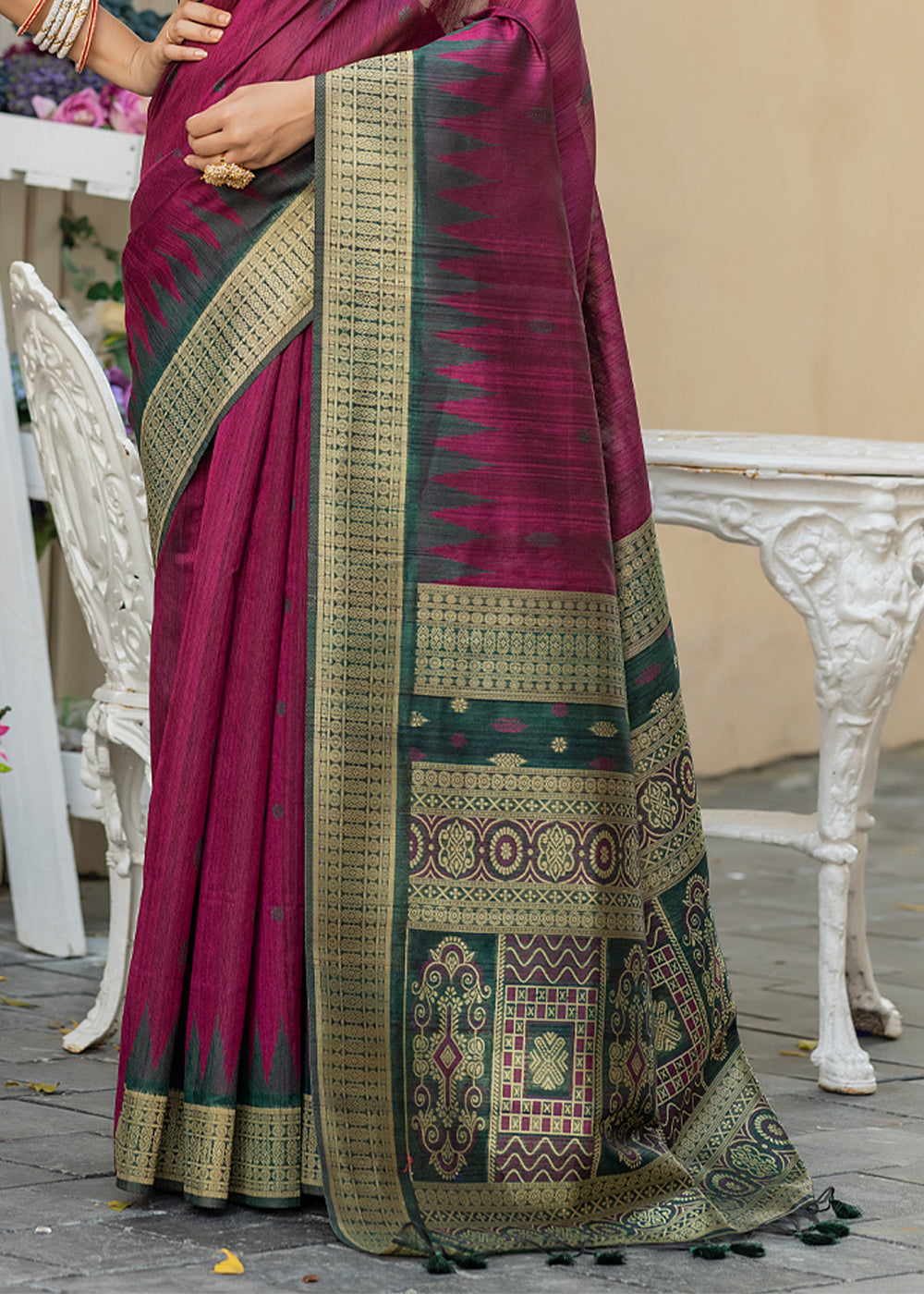 Buy Beetroot Pink & Beige Printed Cotton Silk Saree Online | Samyakk