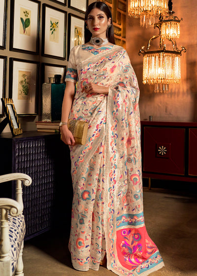 BICHI Womens Banarasi Silk Saree With Blouse Perfect For Every Occasio  Women's Banarasi Soft Silk Saree With Unstitched Blouse Piece (Coffe),  Brown : : Fashion