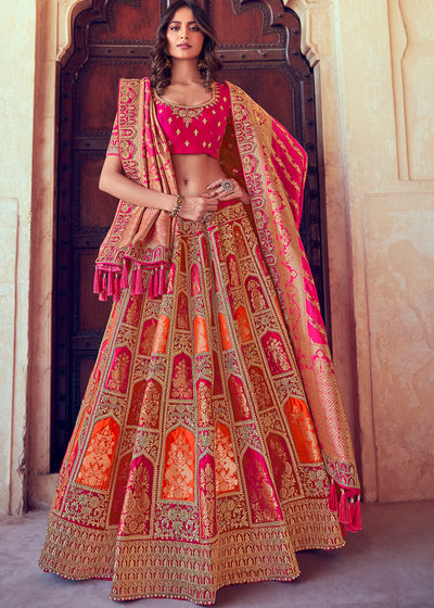 Rent out this beautiful & elegant Banarasi Lehenga Choli for your pre  wedding shoots, portfolio shoots & Wedding festives. Designer :… | Instagram