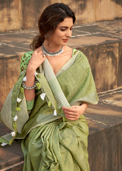 Handloom metallic linen saree | Indian beauty saree, Saree, Cotton saree  designs