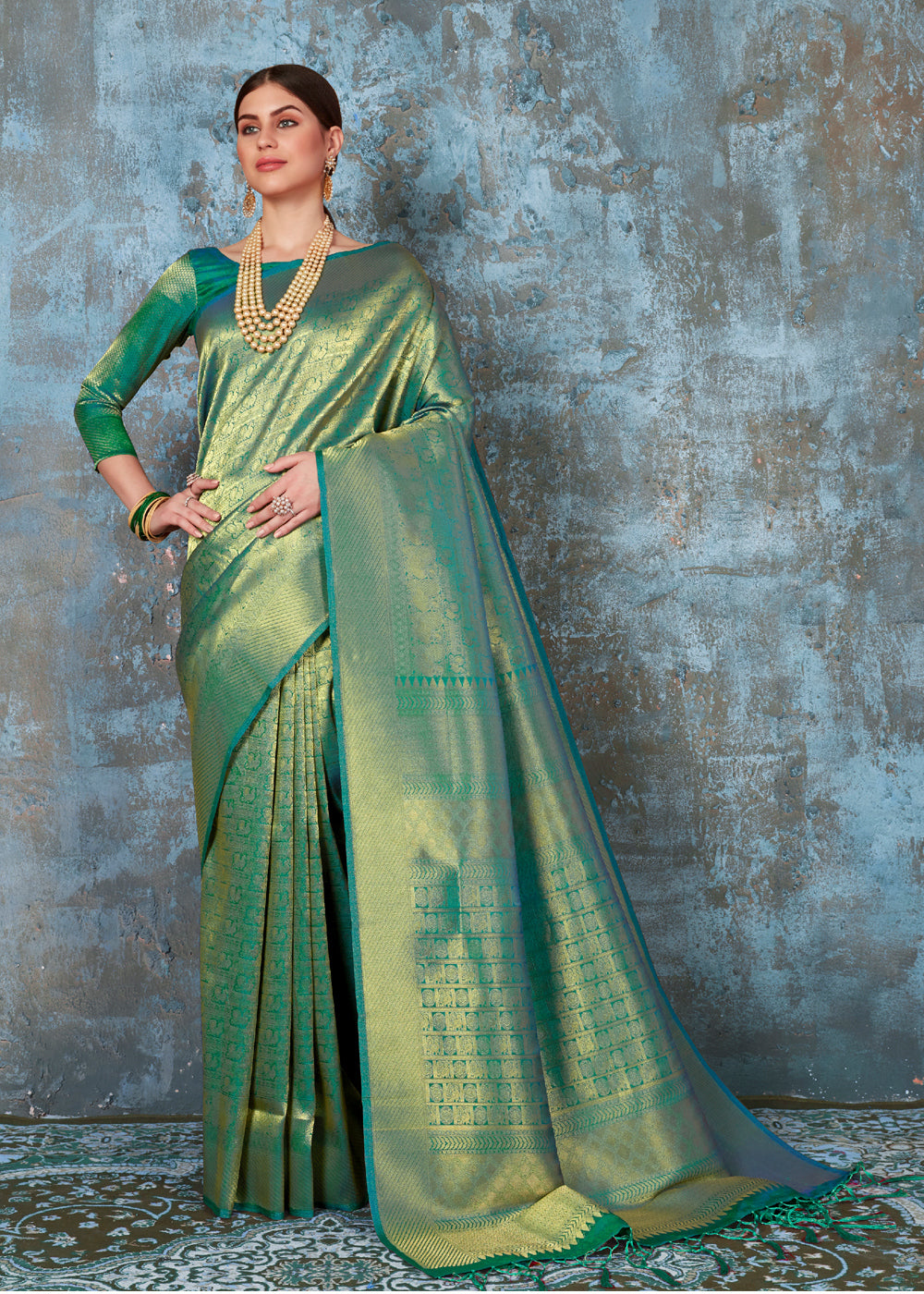 Forest Green Kanjivaram Saree – Zari Banaras